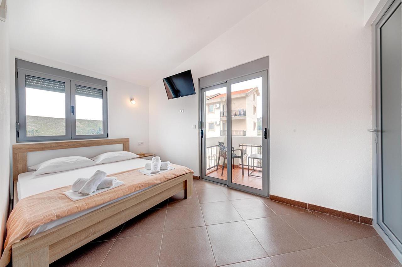 Delfin Appartement Sutomore