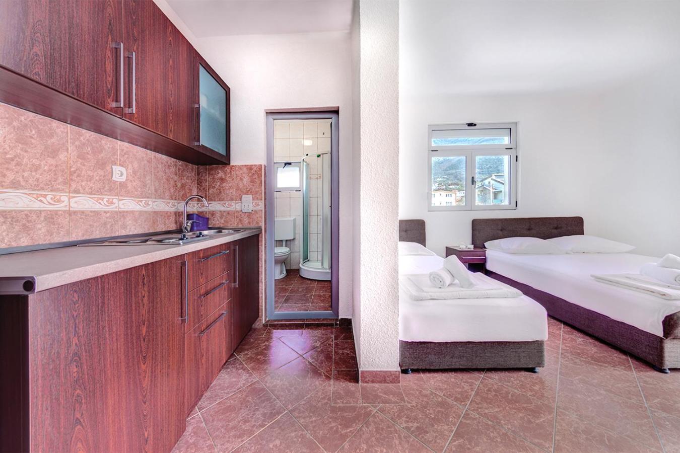 Delfin Appartement Sutomore